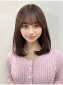 小顔顔まわり前髪カットふんわりミディアムレイヤーワンカール