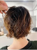 レイヤーカット/ウェーブミディアム[中崎町/梅田駅］