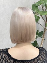 ロウル 渋谷(LOWRL)&nbsp;イメチェン/ホワイトブロンド/外ハネボブ/美髪/渋谷