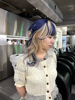 オーン 渋谷(OOn)&nbsp;ホワイトブロンド×ネイビーブルー