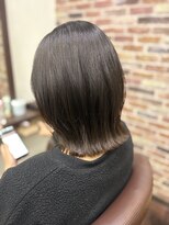 ヘアープレイスルシア(Hair Place Lucia) 外ハネ切りっぱなし