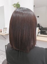 リリ(Riri.)&nbsp;うるツヤミディアムボブ