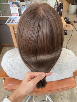 スアバイキキ(SuA by kiki.) レイヤーボブ/外ハネボブ/大人ショート/ニュアンスカラー[千葉]