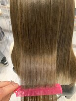 エスカーラ 表参道(THE ESCALA)&nbsp;@m_ayu/メルティカラー/アッシュグレージュ/タビラマユミ