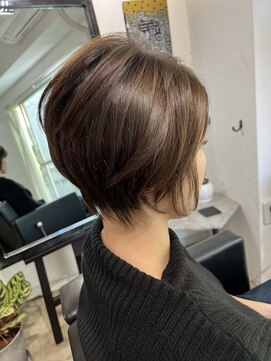 ツムグ 代官山店(TUMUGU) 大人かわいいヘア30代40代50代ナチュラルレイヤーショートボブ