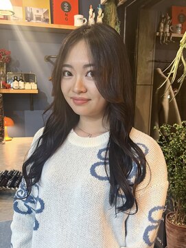 リノショアーズ 日本大通り店(RINOSHORES) 大人可愛いふんわりカールサイドバング外国人風カラー韓国風