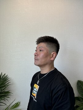 小谷理髪店 ソル(SOL) 『ベリーショート＋メタリックカラー』