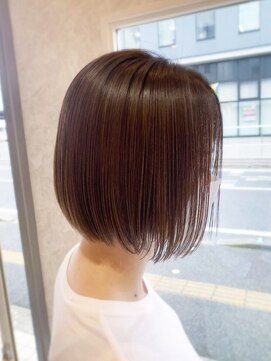 コバルトガーデン 佐賀(Cobalt-garden) 透明感ベージュカラー×大人かわいい前下がりショート