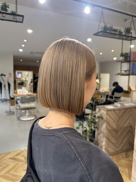 ヤテ(yate') ベージュカラー/ボブ