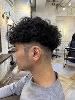カリーナ(Carina) 〈キシタクヘアー〉スペインカール
