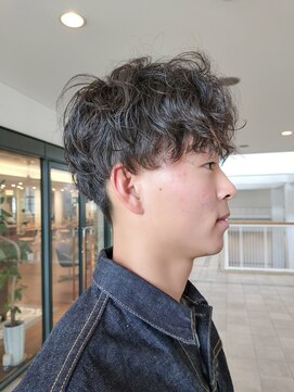 ビュートリアム 神戸(BEAUTRIUM) ツーブロックソフトウェーブパーマ/ショート/神戸/三宮