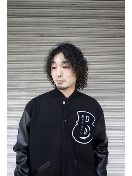 ミューズ バイ ケンジ(MUSE by KENJE) スパイラルパーマ／サーフカール／平塚美容室