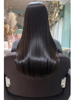 リズ(Liz)&nbsp;【Lizutotalbeauty】髪質改善プレミアムストレートエステ