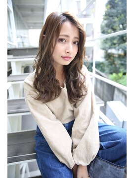 カシェ マエノヘタ(Cashe'e MAENOHETA) 柔らかモカベージュ