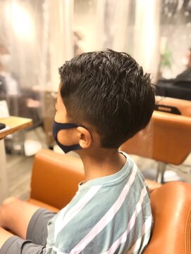 アンプリュス リアン(1+ Unplus lien) キッズカットサイドパート刈り上げフェード/亀戸