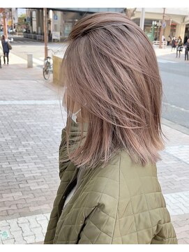 グリット(Grit) ミルクティーグレージュ × 切りっぱなしボブ【Grit神戸元町店】