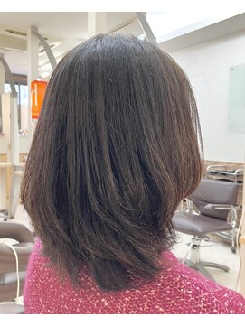 カットハウス はさみの部屋 ワンカール/ミディアムレイヤー/デジタルパーマ/長め前髪