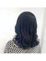 ラミ(L'ami)&nbsp;大人ゆるふわミディ/艶髪ブルーブラック/寒色系カラー