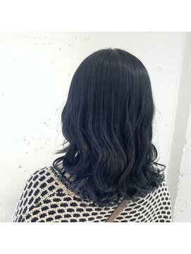 ラミ(L'ami) 大人ゆるふわミディ/艶髪ブルーブラック/寒色系カラー