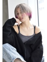 アグ ヘアー カイラ 白河店(Agu hair kaila) ミルクホワイト × ピンク × ブラック / マッシュショート