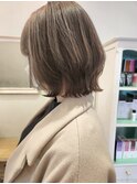 くびれボブ×ミルクティーグレージュ