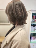 バレッタ (Barrette) くびれボブ×ミルクティーグレージュ