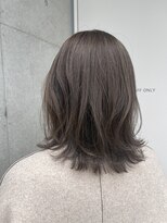 アッシュベージュ