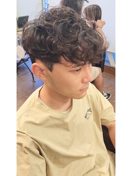 ジジバイワースホワイル(jiji by WORTH WHILE) スペインカール