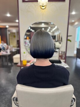 アイズ 渋沢(AIZU) グラデーションボブ