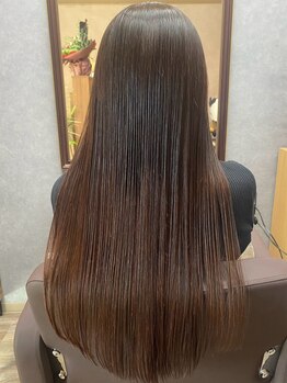 【11月NEW OPEN】乾燥や紫外線などカラーやパーマで傷んだ髪を徹底補修◇うるつや髪へと導きます◎