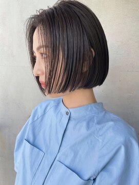 ボブ×透明感カラー