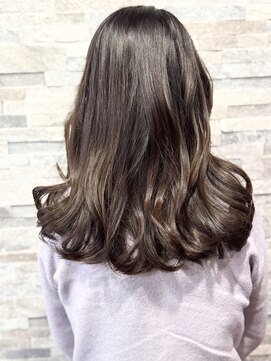 Aラインロング×白髪染めリタッチ