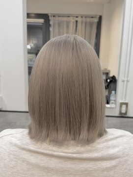 アルトラ(ALTLA) ホワイトベージュカラー