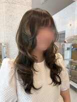 コモドルポ(comodo rupo)&nbsp;顔周りレイヤーカット/艶オリーブブラウン