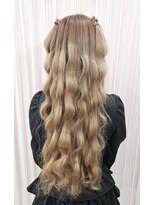 ベルグロー 北新地(BELLEGROW)&nbsp;ロング巻き髪｜梅田・北新地ヘアセット