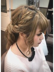 編み込みの低めポニー【ヘアセット】