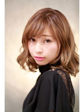 ディオ アンド ルーチェ アット(Dio&Luce at.) [Giorno by Dio]ヌードグレージュの大人ミディアム