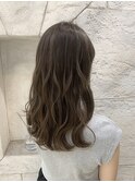 ナチュラルベージュ