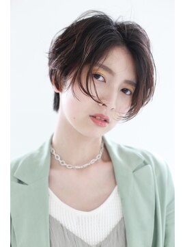 エクリ(equri×SHISEIDO) 前下がりハンサムショート