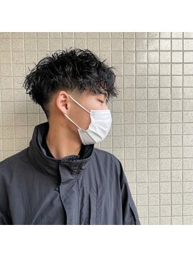 イツモノトコロ(kami to zakka) ［イツモノトコロ］波巻きスパイラルパーマ♪