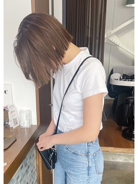 ミスターグッドモーニング(MR.GOOD MORNING) ニュートラルなボブ×フルバング