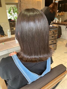 ヘアリゾート粋 ティガ 池袋店(tiga) 外ハネミディアム/くすみブラウン