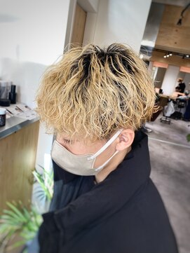 クオル 立川(QOL) 波巻きスパイラルパーマツイストスパイラルパーマスパイラル