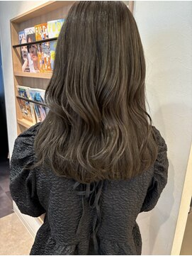 ユーフォリア 青山(Euphoria) 【担当きょうこ】20代30代オリーブベージュ小顔透明感美肌