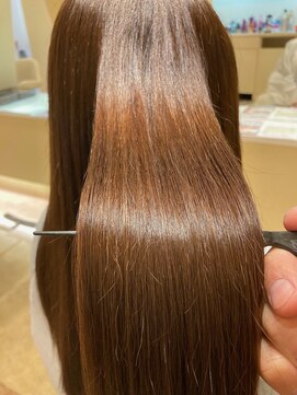 カットスペース イープラス(Cut space e+) ストレートヘアー