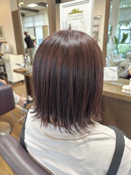 ワイボンドヘアー(Y bond hair) 外ハネミディアム