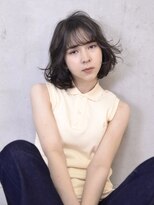コイ(coii)&nbsp;外国人風透明感グレージュカラーナチュラルレイヤーボブ