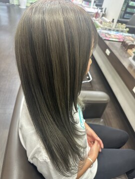 バンチ(Baint.) ブリーチカラー＆ローライト！！