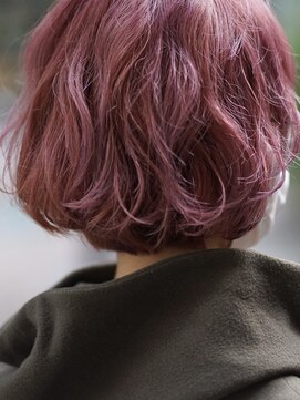 ベロニカ ピンクラベンダー×ゆるふわパーマボブ