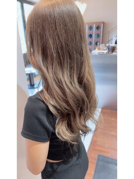 トータルビューティーブレイク 岐阜駅前店(TOTAL BEAUTY BREK) ミルクティーベージュ